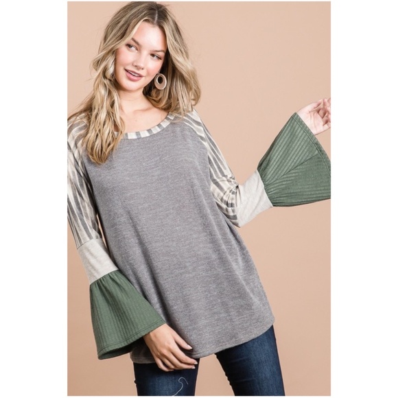 Bibi Color Block Ribbed Bell Sleeve Long sleeve Knit top - Picture 4 of 7